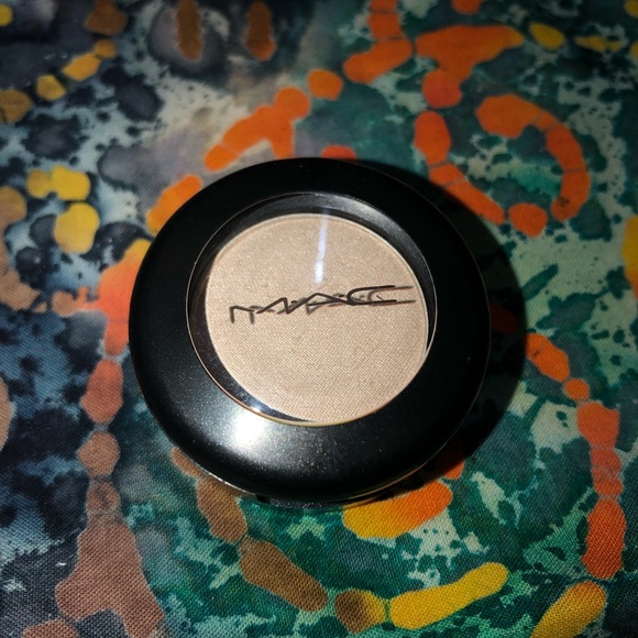 Mac eyeshadow - Picture 4 of 6